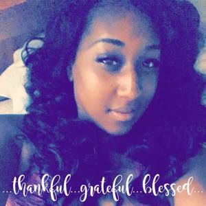 Meet your Posher, Candace